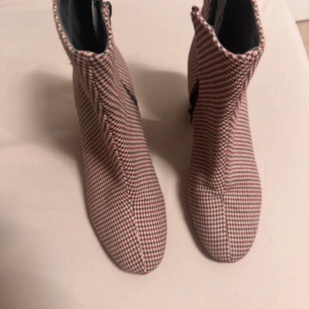 Chic Houndstooth Ankle Boots - image 1